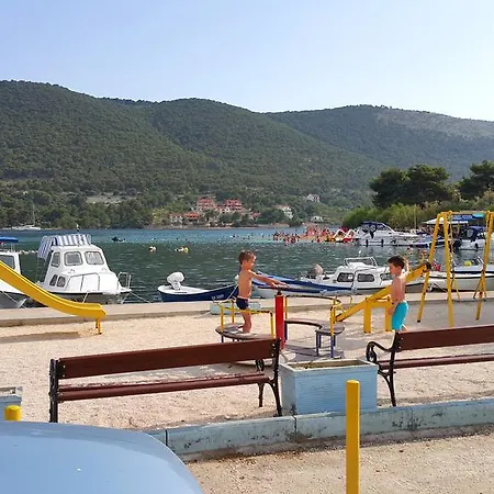 Holiday home Mobile Carpe Natura